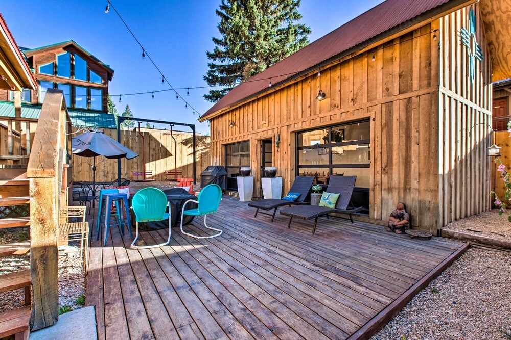 Unique Mtn Getaway w/ Stunning Outdoor Area! view 5