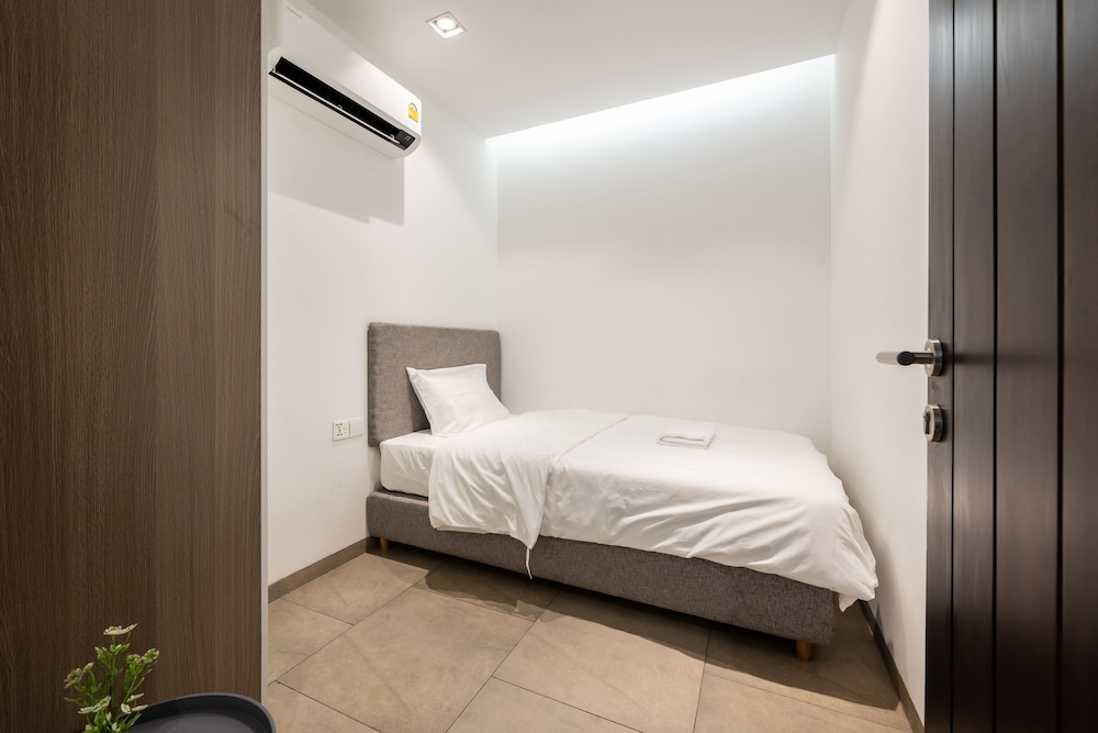 Urban Village Residence Suite by Soben view 4