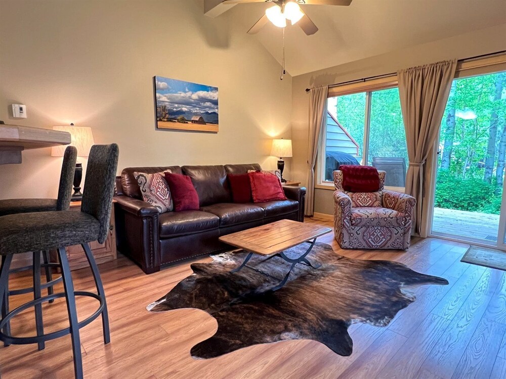 Mountain Harbor #208 2 Bedroom Condo view 5