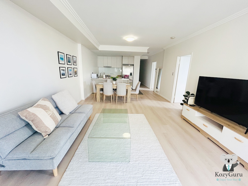 Kozyguru | Homebush West | 3Bed 2Bath Apt +Parking
