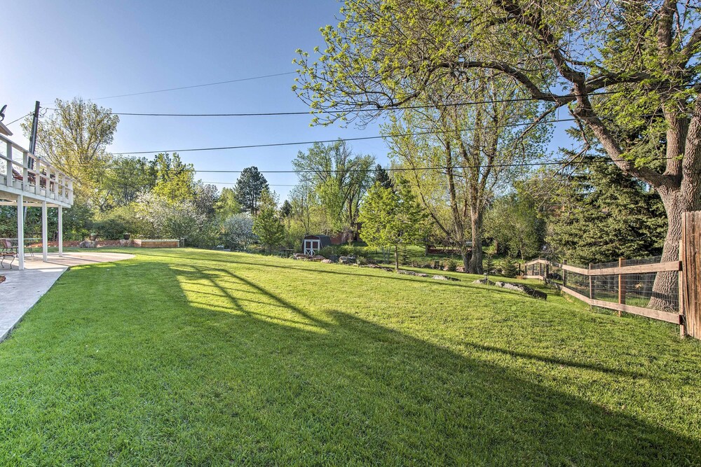 Modern Creekside Home: 9 Mi to Downtown Denver - Property Image 11