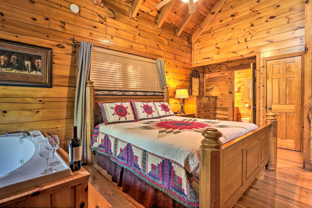 'sky Harbor' Sevierville Cabin w/ Hot Tub & Deck! view 4