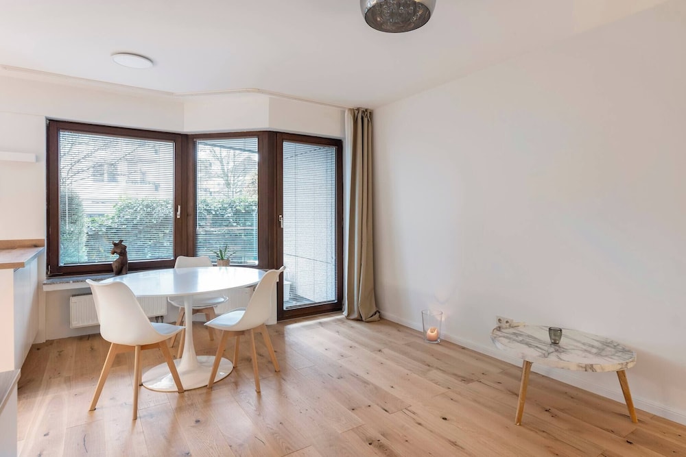 Exclusive Ludenberg Living in Stunning Area