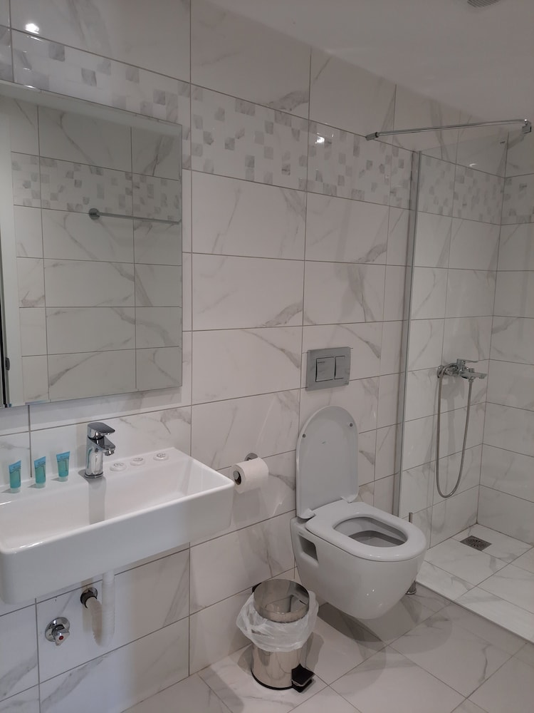 Alma Elegant rooms view 5