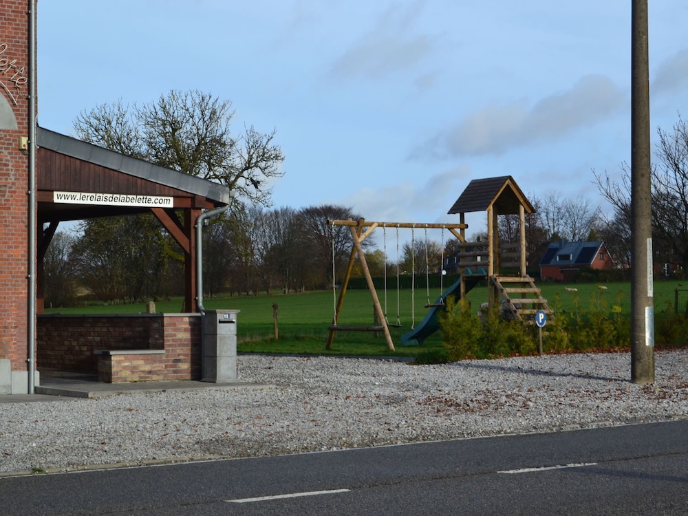 Holiday Home in Cul-des-sarts Near Forest view 5