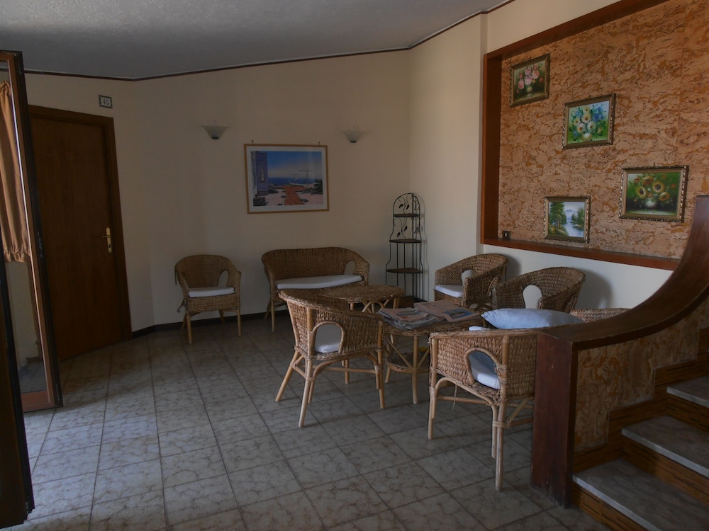lounge