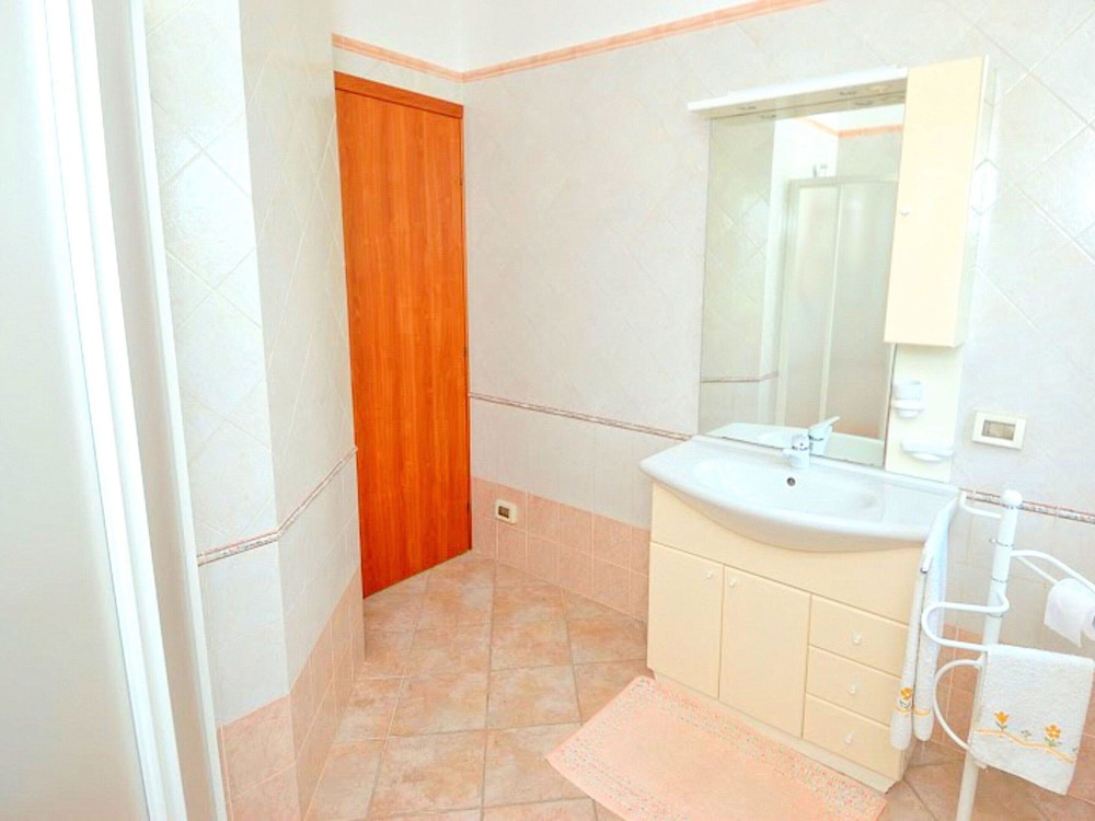 Coral Bay Bungalows