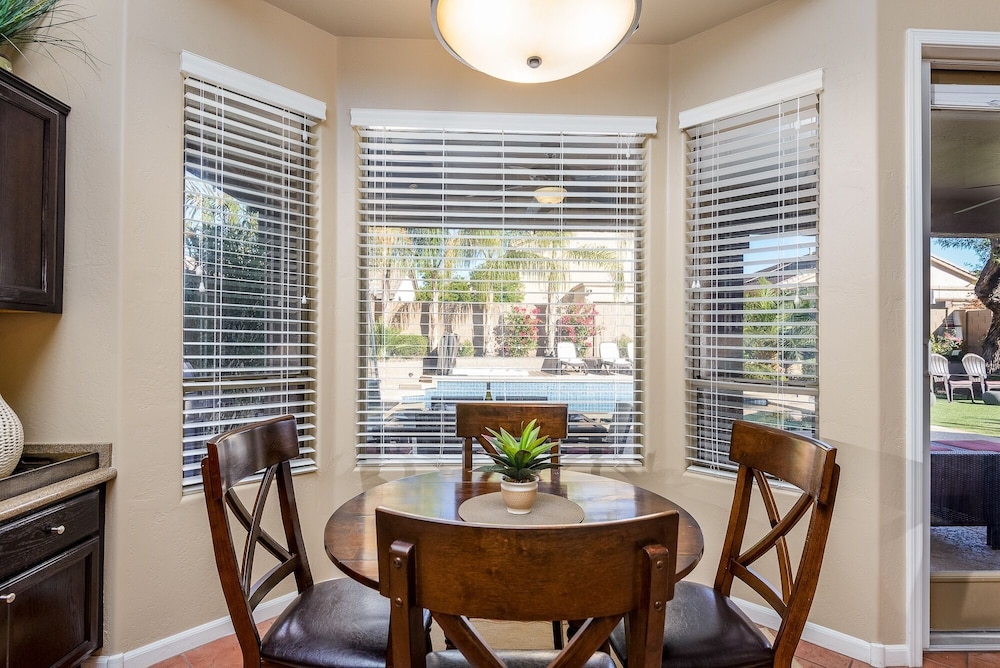 Casa Solara 4 Bedroom Home by RedAwning