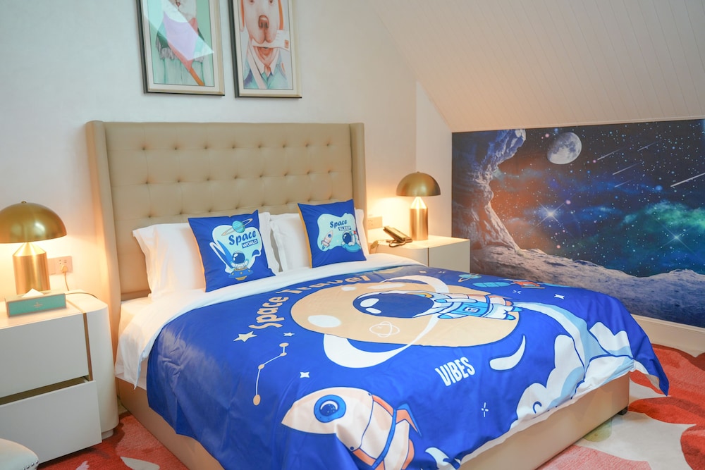 NARADA RESORT SHANGHAI HOTEL Disney Store