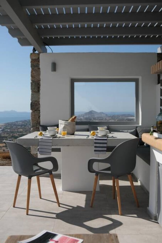 Avlia Panorama Villa Naxos view 3