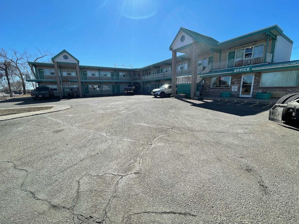 Satellite Motel