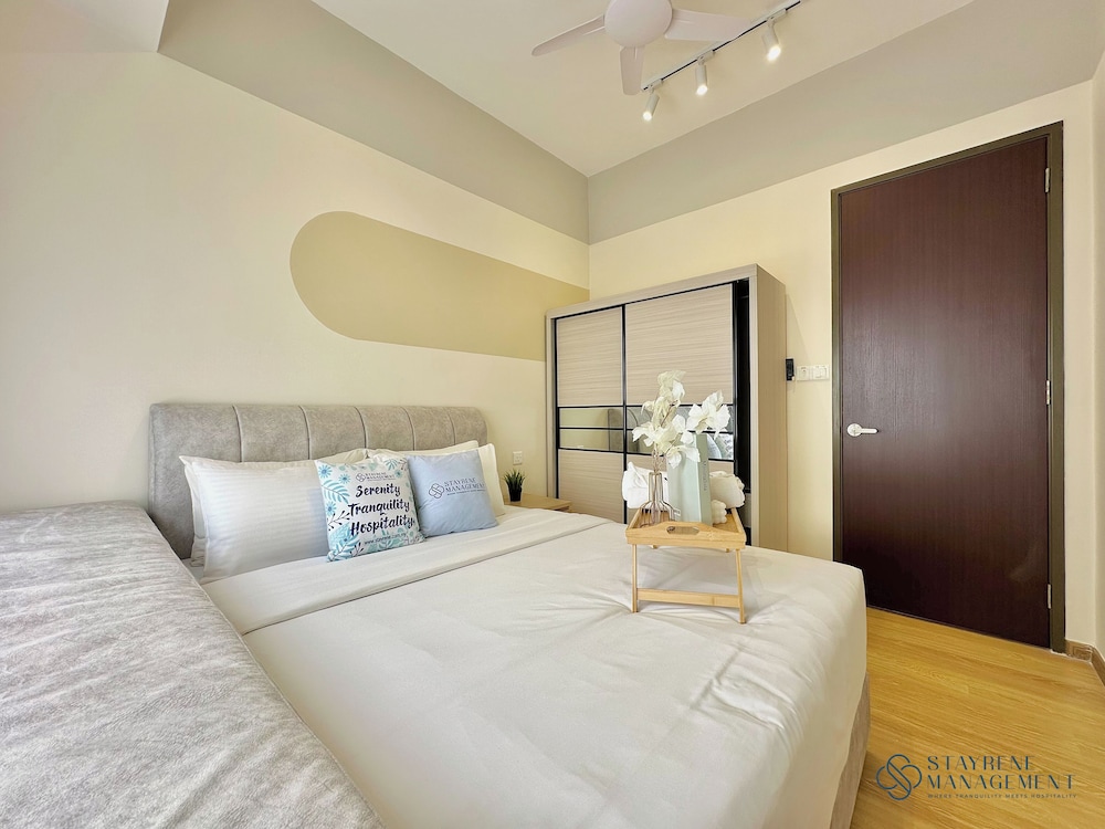 Country Garden Danga Bay Sea View Homestay by Stayrene