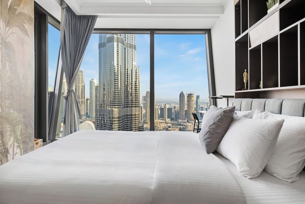 3BR Direct Access to Dubai Mall