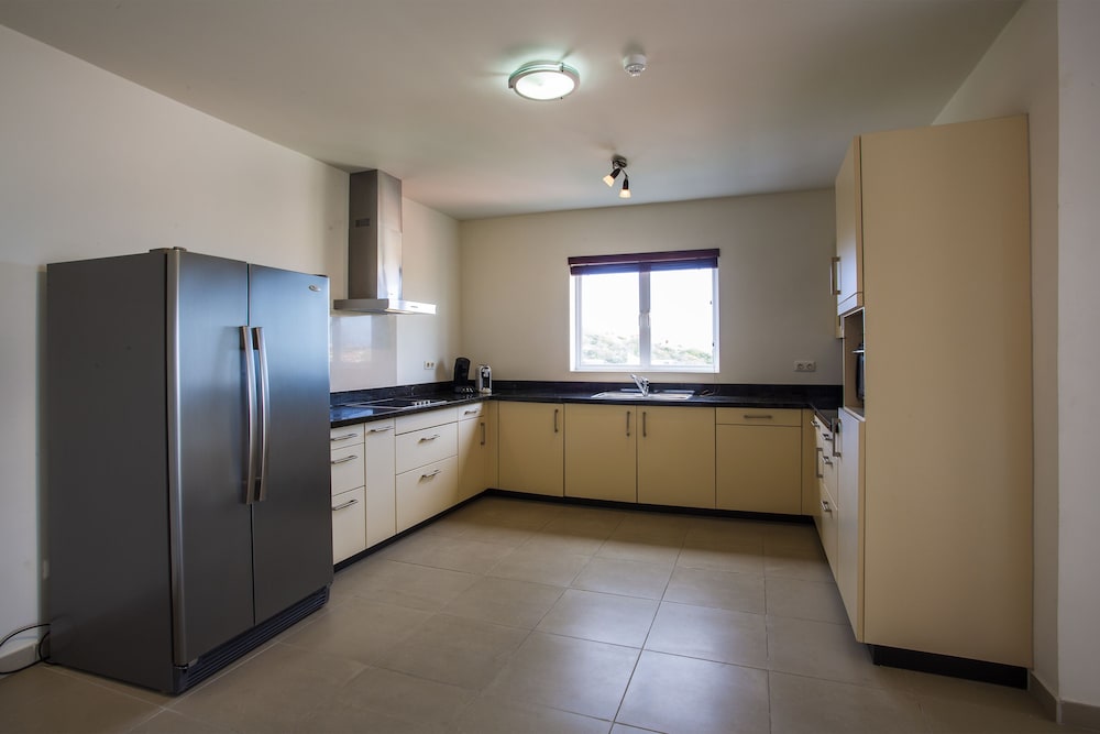 Blue Bay Apartments
