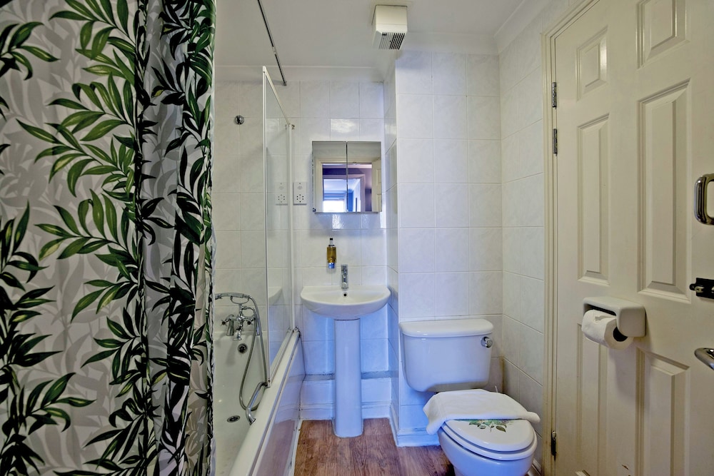 Imperial Meridian Place Apartment