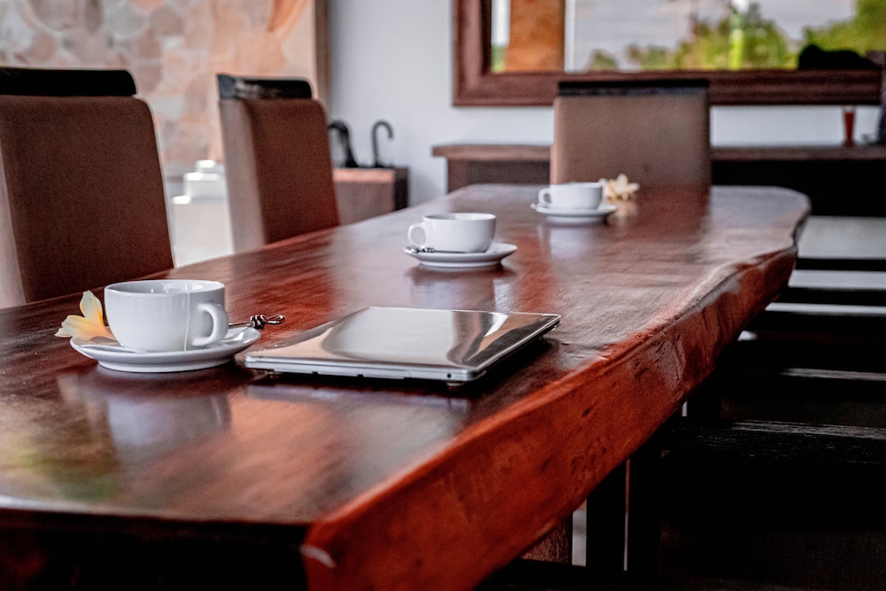 meeting & event spaces