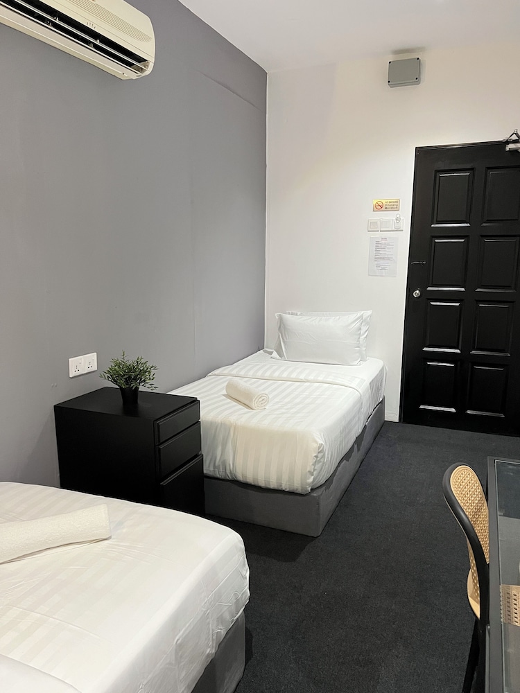 Quee Hotel