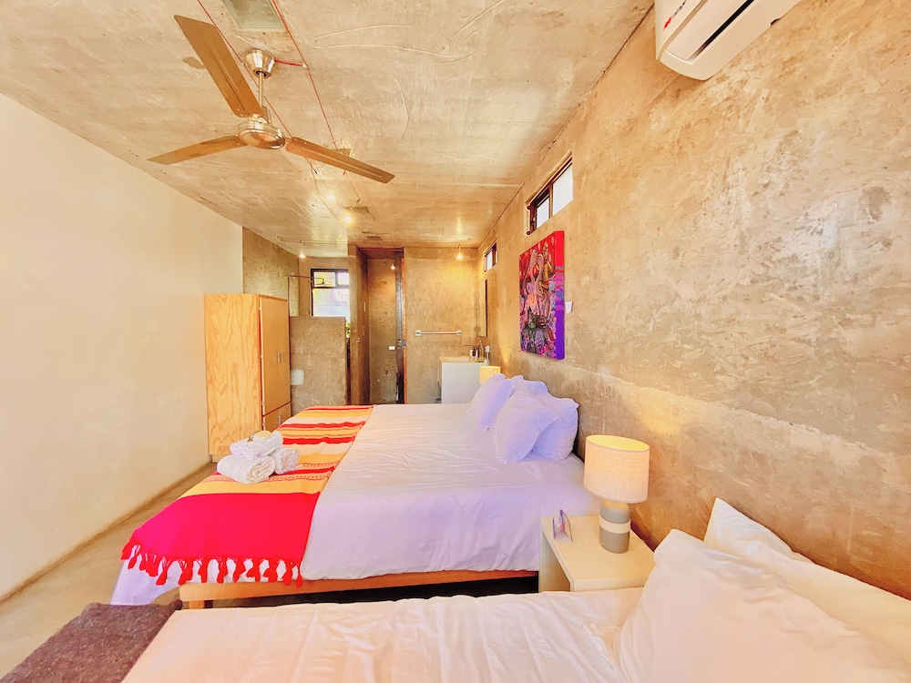 Perro Surfero Hotel Boutique - Todos Santos, BCS