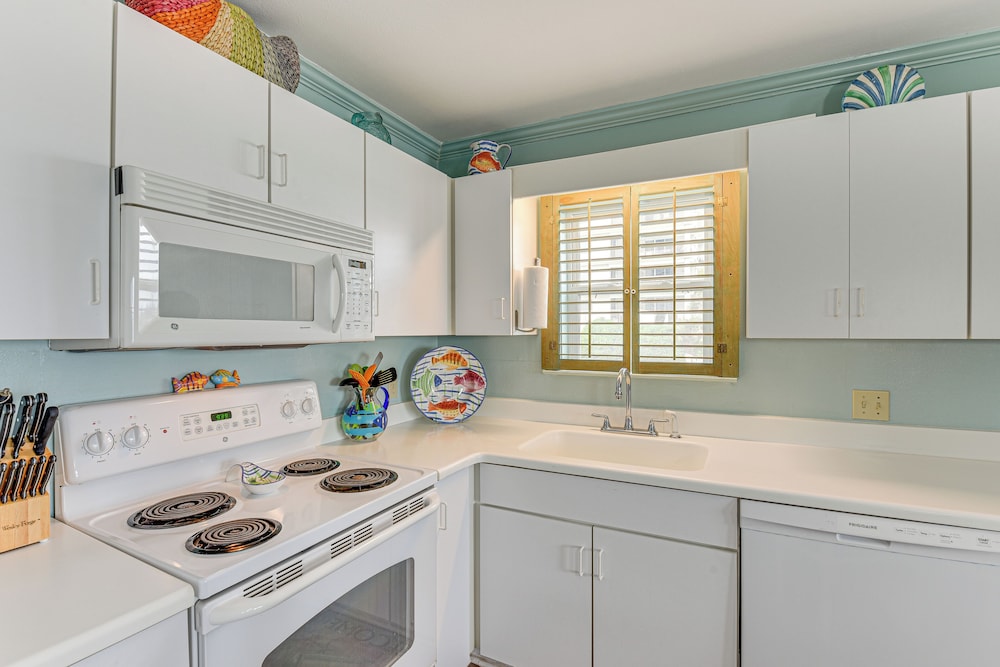 Family-friendly Fort Walton Beach Condo w/ Views