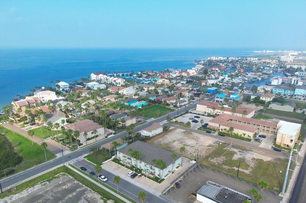 Villas De Laguna 4 3 Bedroom Townhouse