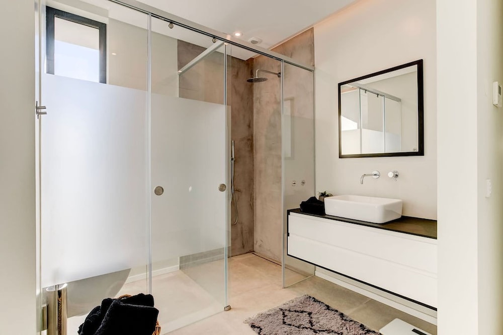 2 Rua das Palmas Luxurious Stylish and Modern L