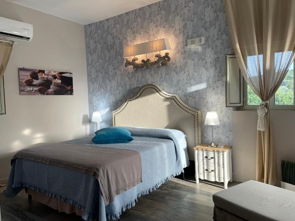 Room in B&B - Relais Dea Degli Ulivi House photo 1