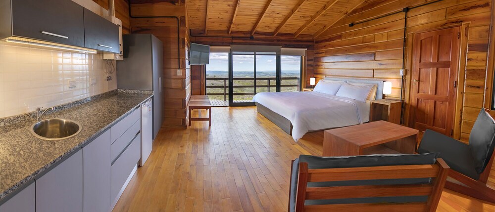 ALMA SERRANA SUITES