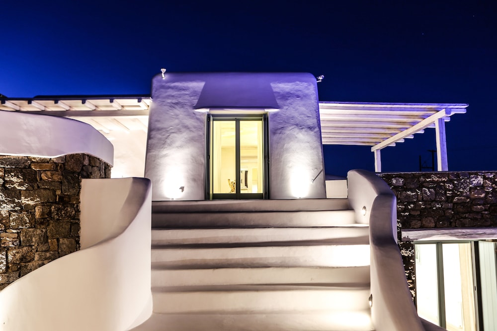 Bluewave Villa