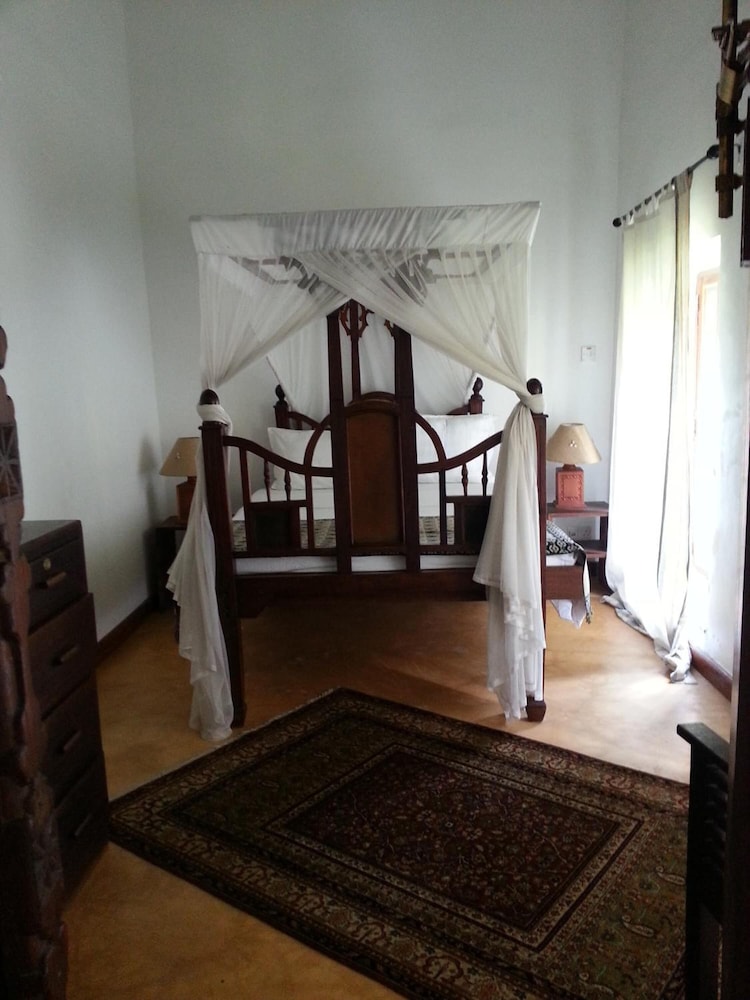 Hiliki House