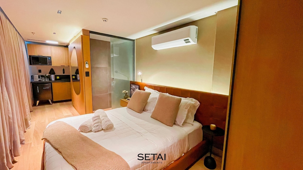 Edition - by Setai Apartaments