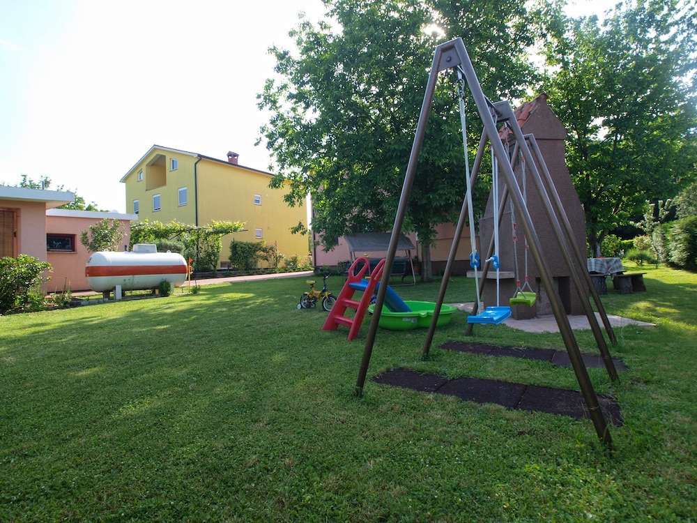 Photo 30