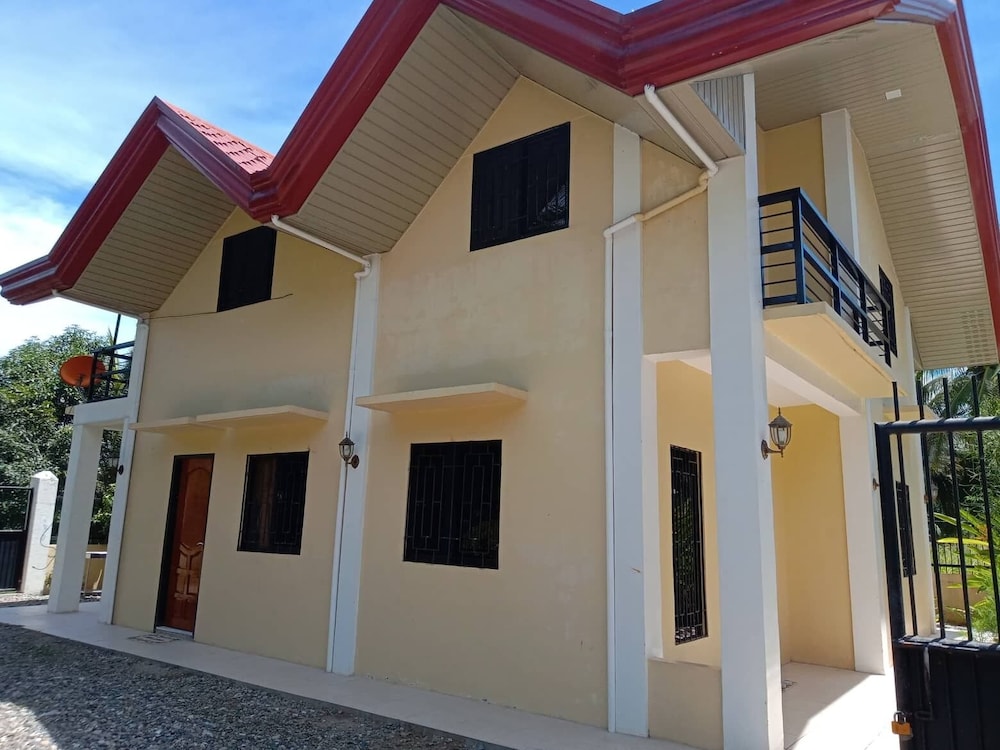 Charming and Relaxing 7-bed House in Mati City,, photo 18