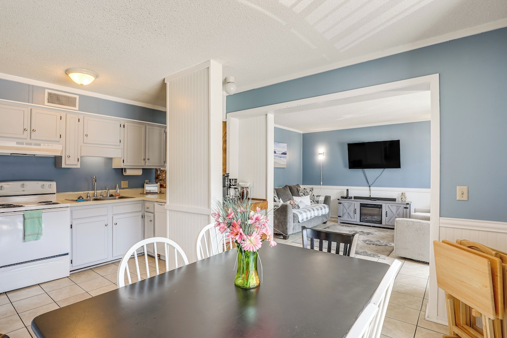 Steps to Shore: Family Retreat in Myrtle Beach