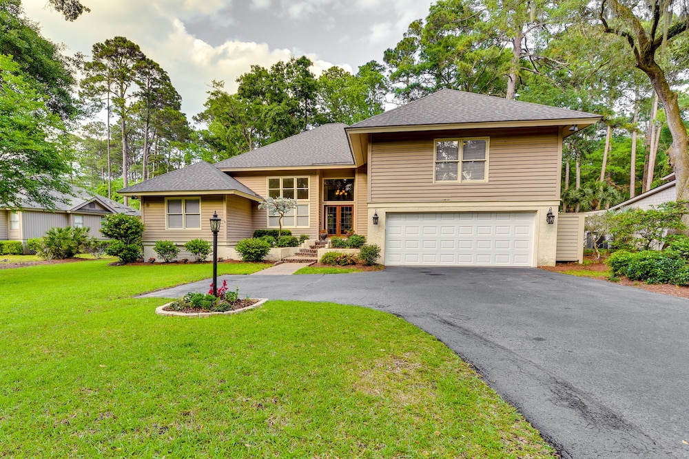 Hilton Head Island Resort Home w/ Fire Pit!