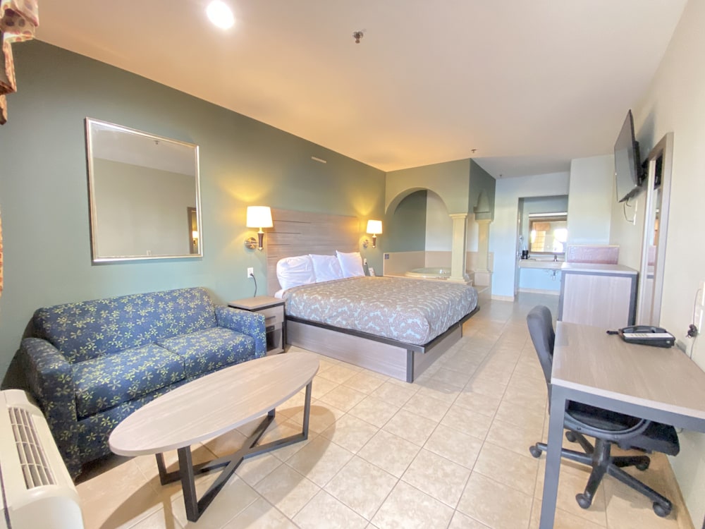 Weslaco Inn by Capital O Near Mercedes view 5