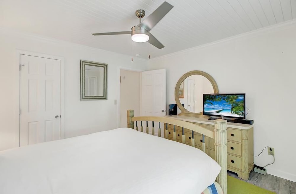 Racquet Club 35 by Wild Dunes, in Resort Core