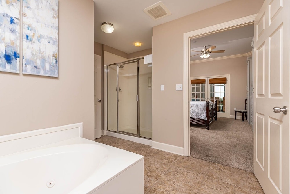 Phoenix West 807 3 Bedroom Condo