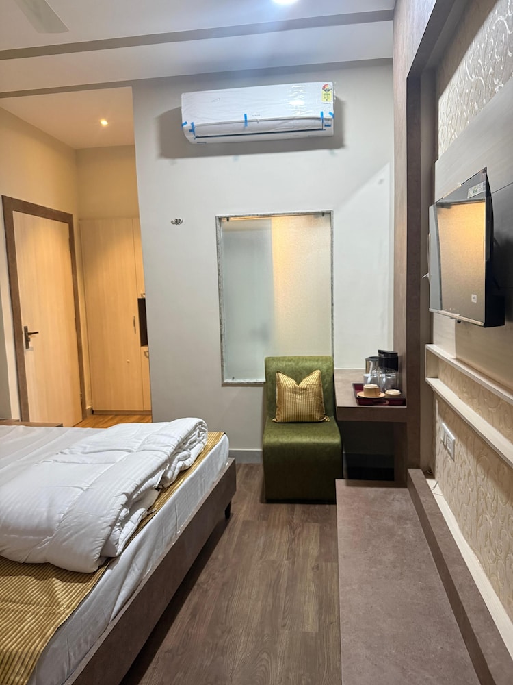 Vallabh Villas Guest House