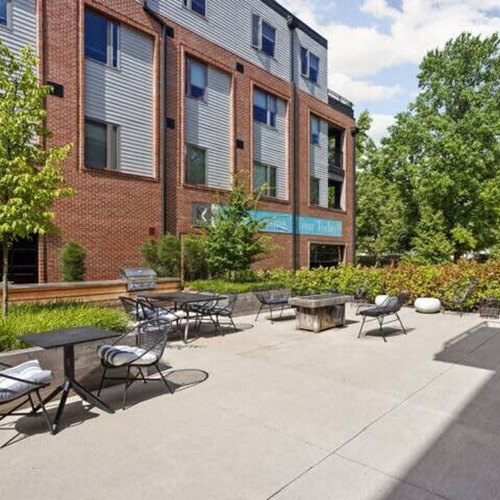Cozysuites Upscale Modern 2BR Broad Ripple view 4
