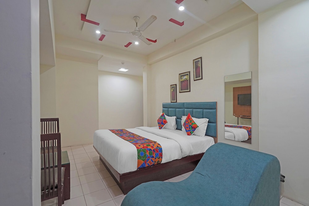 Fabhotel Rajtilak