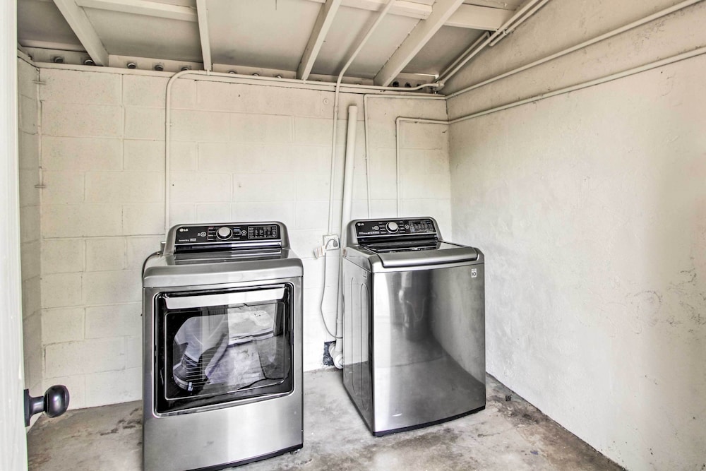 Charming Home ~ 7 Mi to Downtown Tucson!