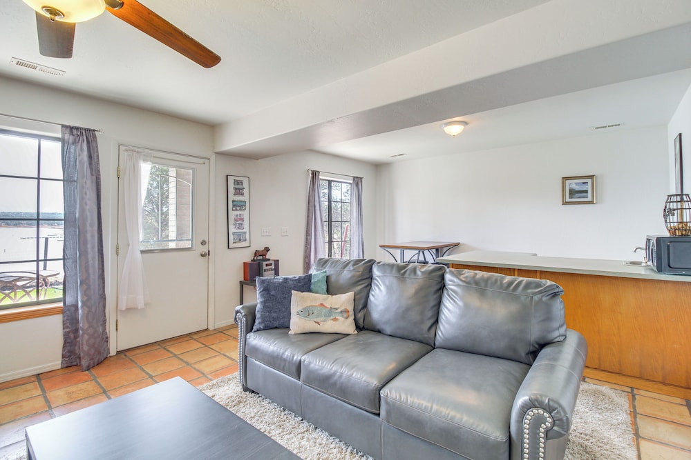 Firelit Nights By the Lake: Cozy Show Low Retreat
