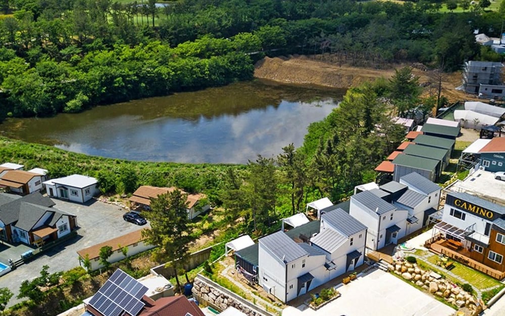 Gyeongju Camino Pool Villa Pension