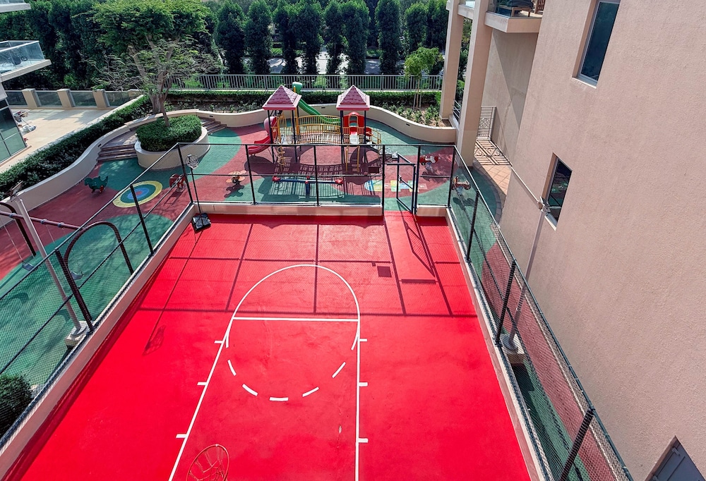 bnbme - Golf Tower - 2 BDR