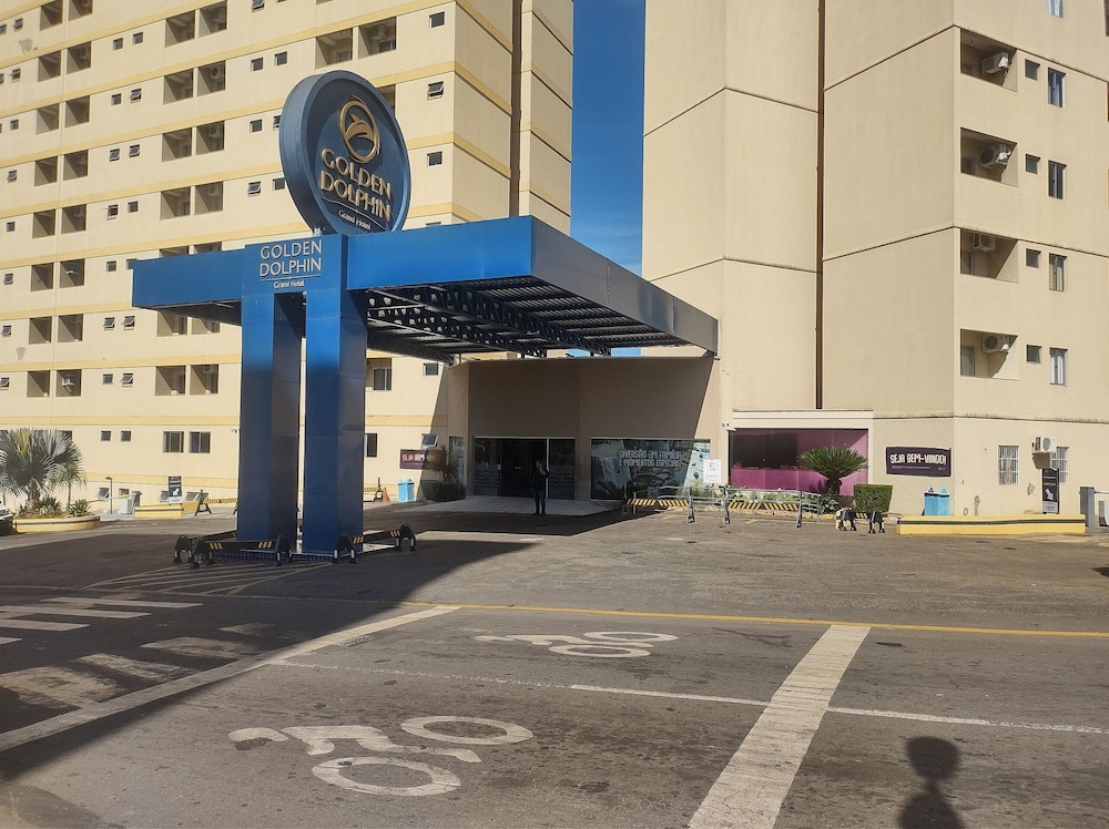 Condominio Golden Dolphin Resort via Roberto Imoveis