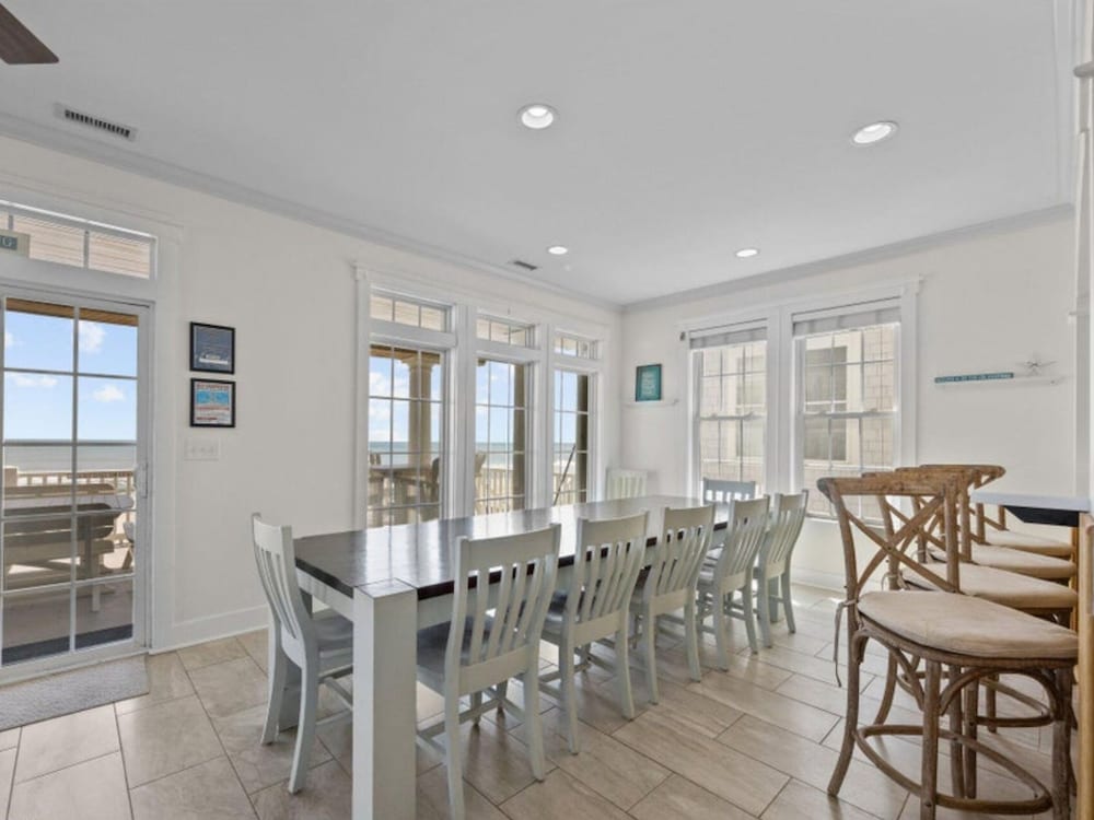 Ocean's Edge by Topsail Realty