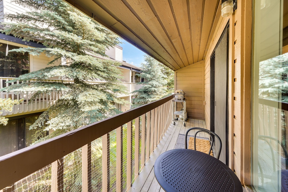 Ketchum Vacations - Ketchum Townhouse - Walk to River Run Day Lodge! - Property Image 7