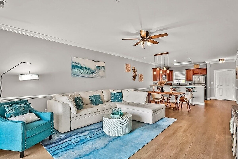 Magnolia Pointe Magnolia Lake 4820-303 2 Bedroom Condo