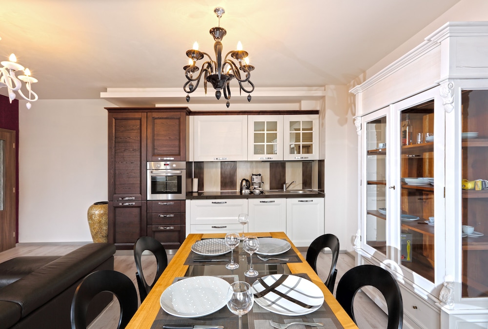 JR Flat Rental