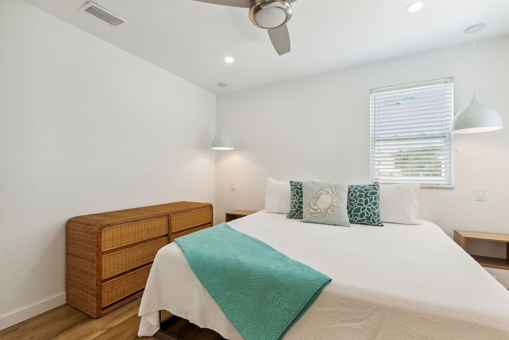 161 S Fletcher 5 Bedroom Home